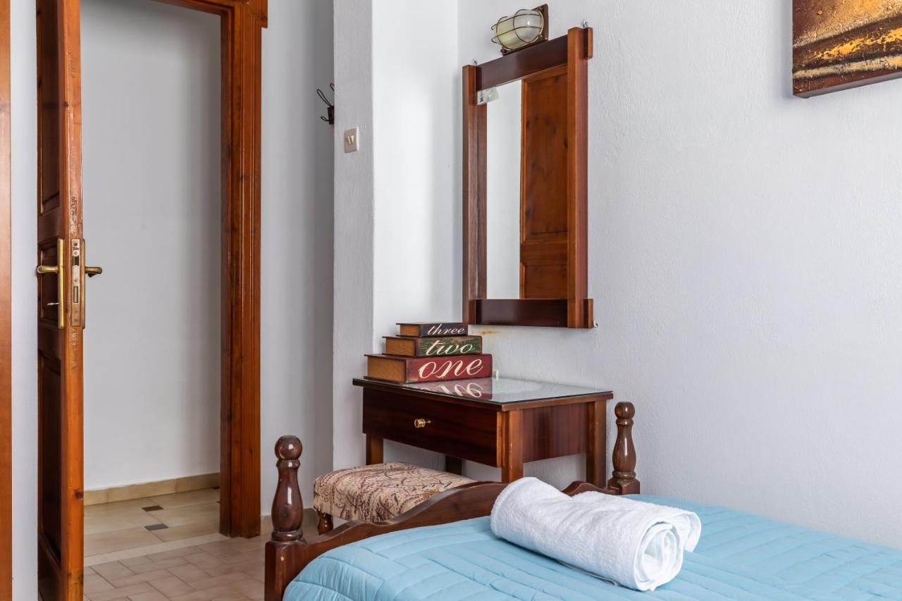 Ourania Apartment Skopelos Exterior foto
